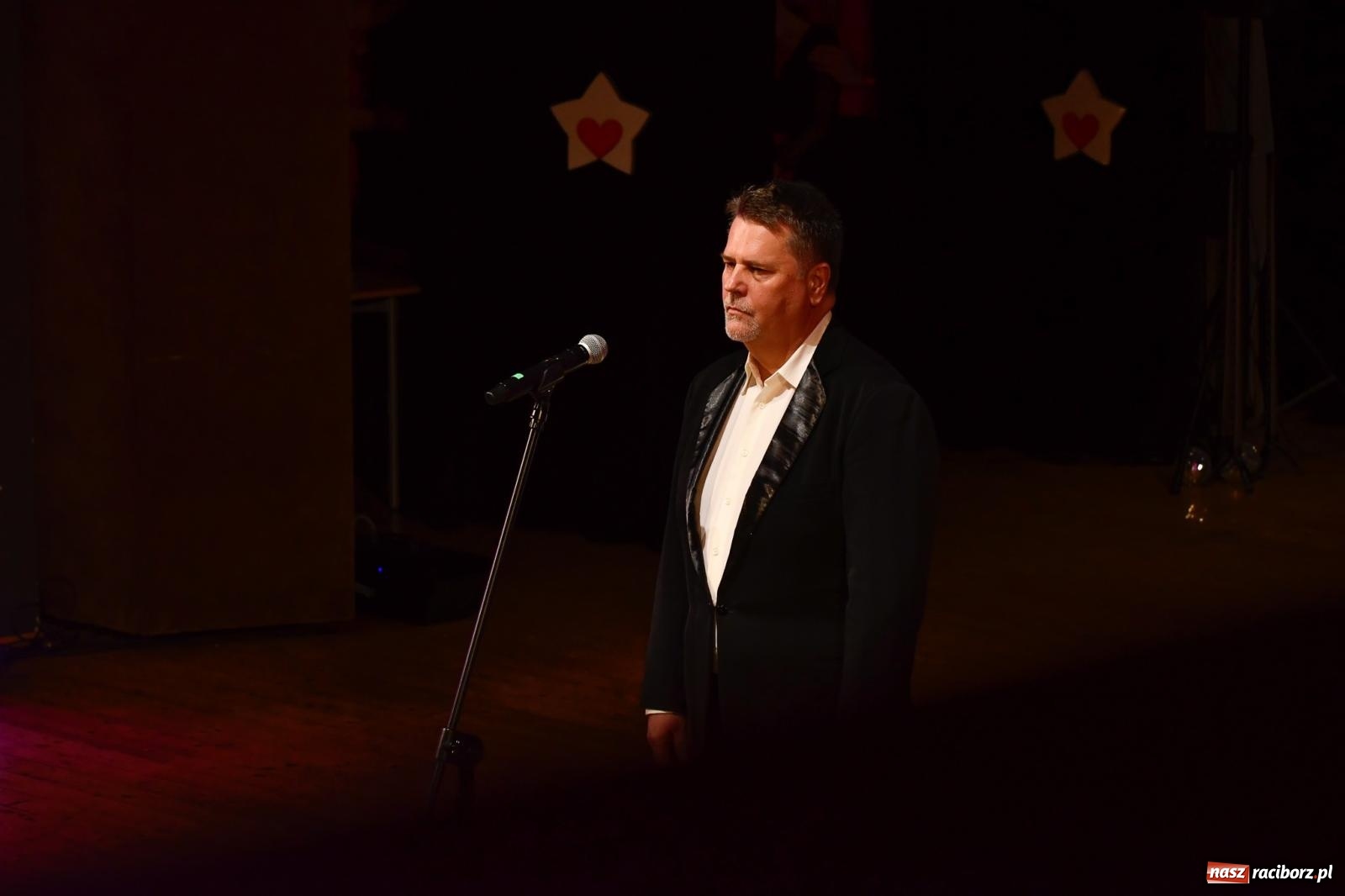 Zdjęcie w galerii na portalu naszraciborz.pl: Dwadzieścia lat minęło. Jubileuszowa Gwiazdka Serc [FOTO i WIDEO] wiadomości z regionu