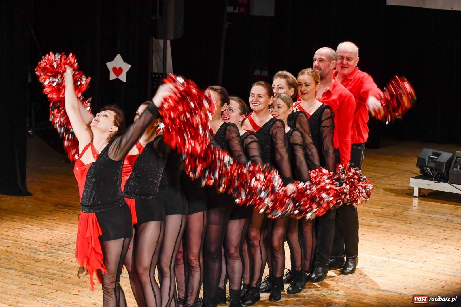 Zdjęcie w galerii na portalu naszraciborz.pl: Dwadzieścia lat minęło. Jubileuszowa Gwiazdka Serc [FOTO i WIDEO] wiadomości z regionu