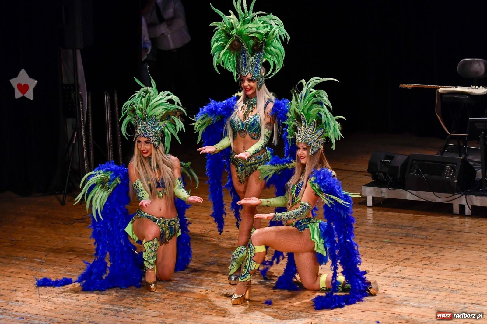 Zdjęcie w galerii na portalu naszraciborz.pl: Dwadzieścia lat minęło. Jubileuszowa Gwiazdka Serc [FOTO i WIDEO] wiadomości z regionu