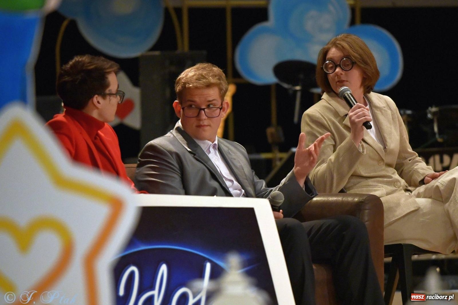 Zdjęcie w galerii na portalu naszraciborz.pl: Oprah Winfrey, Pompa Band, poród i Modlitwa. Gwiazdka Serc na bis! wiadomości z regionu