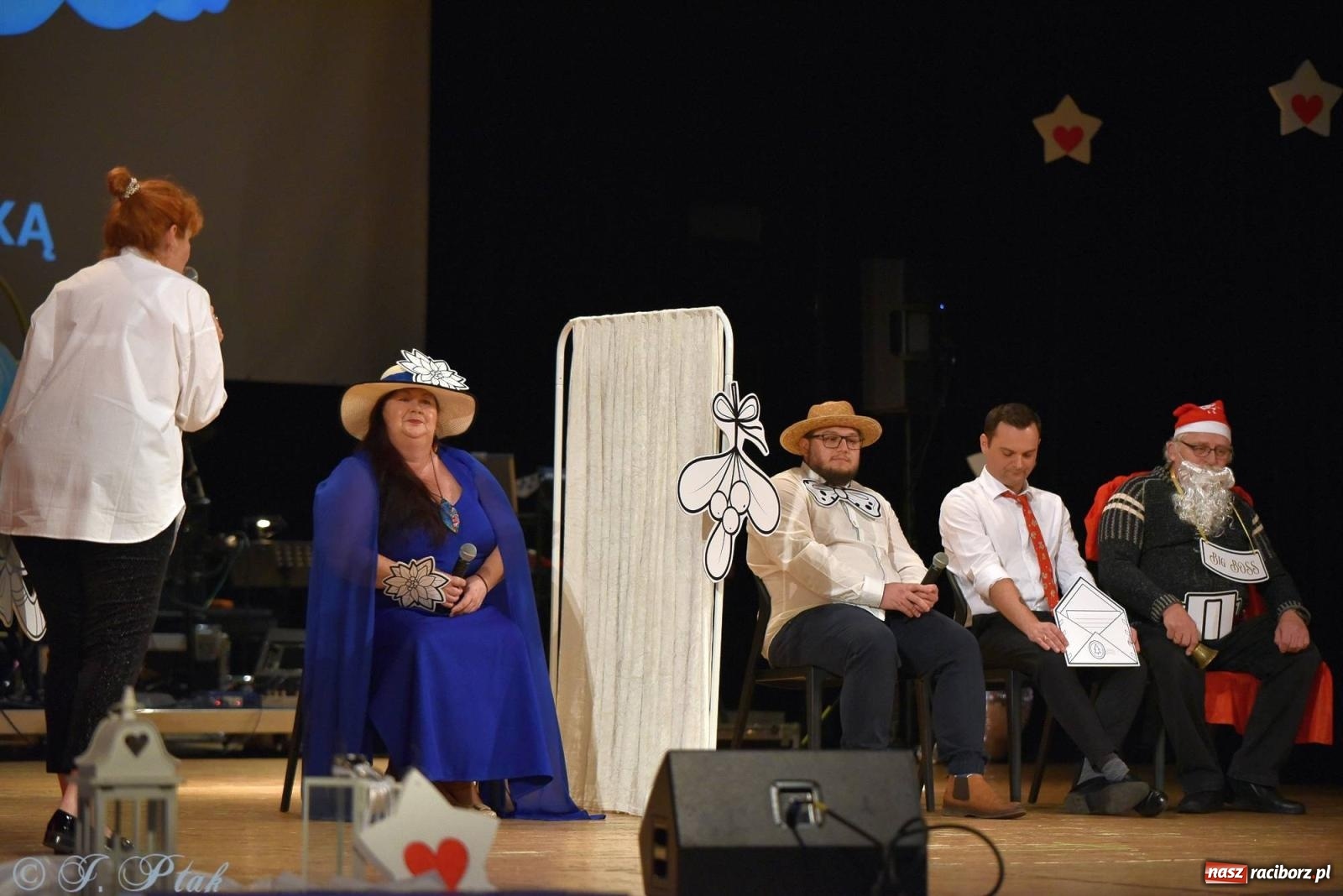 Zdjęcie w galerii na portalu naszraciborz.pl: Oprah Winfrey, Pompa Band, poród i Modlitwa. Gwiazdka Serc na bis! wiadomości z regionu