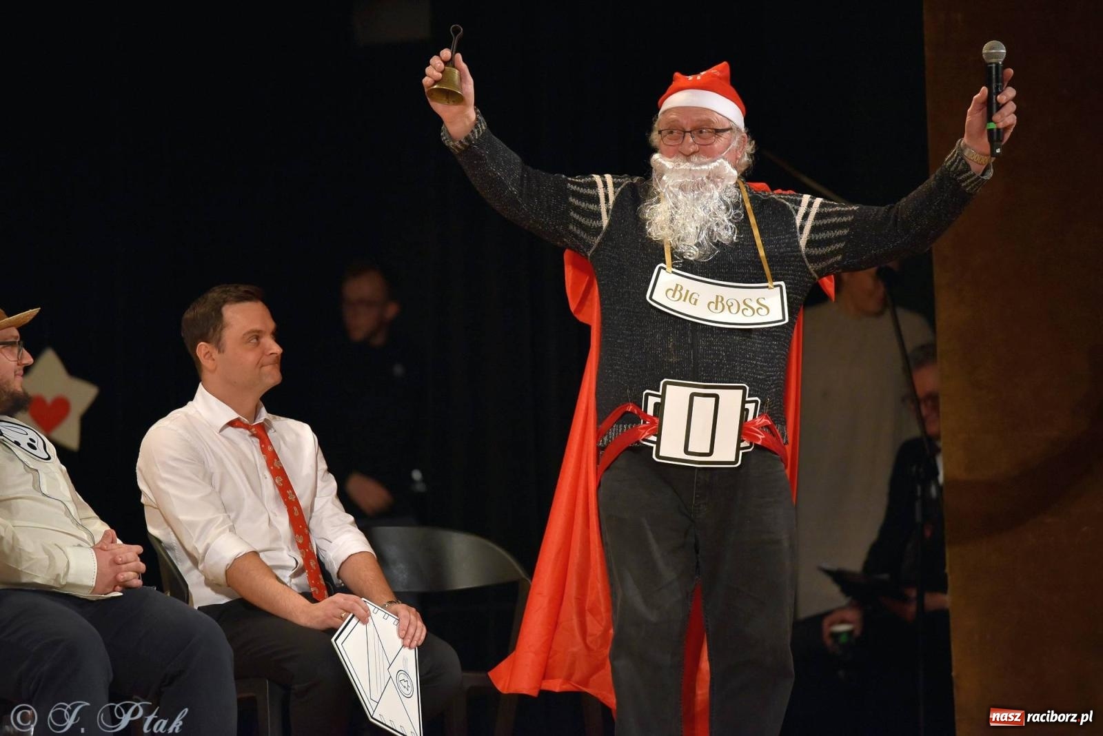 Zdjęcie w galerii na portalu naszraciborz.pl: Oprah Winfrey, Pompa Band, poród i Modlitwa. Gwiazdka Serc na bis! wiadomości z regionu