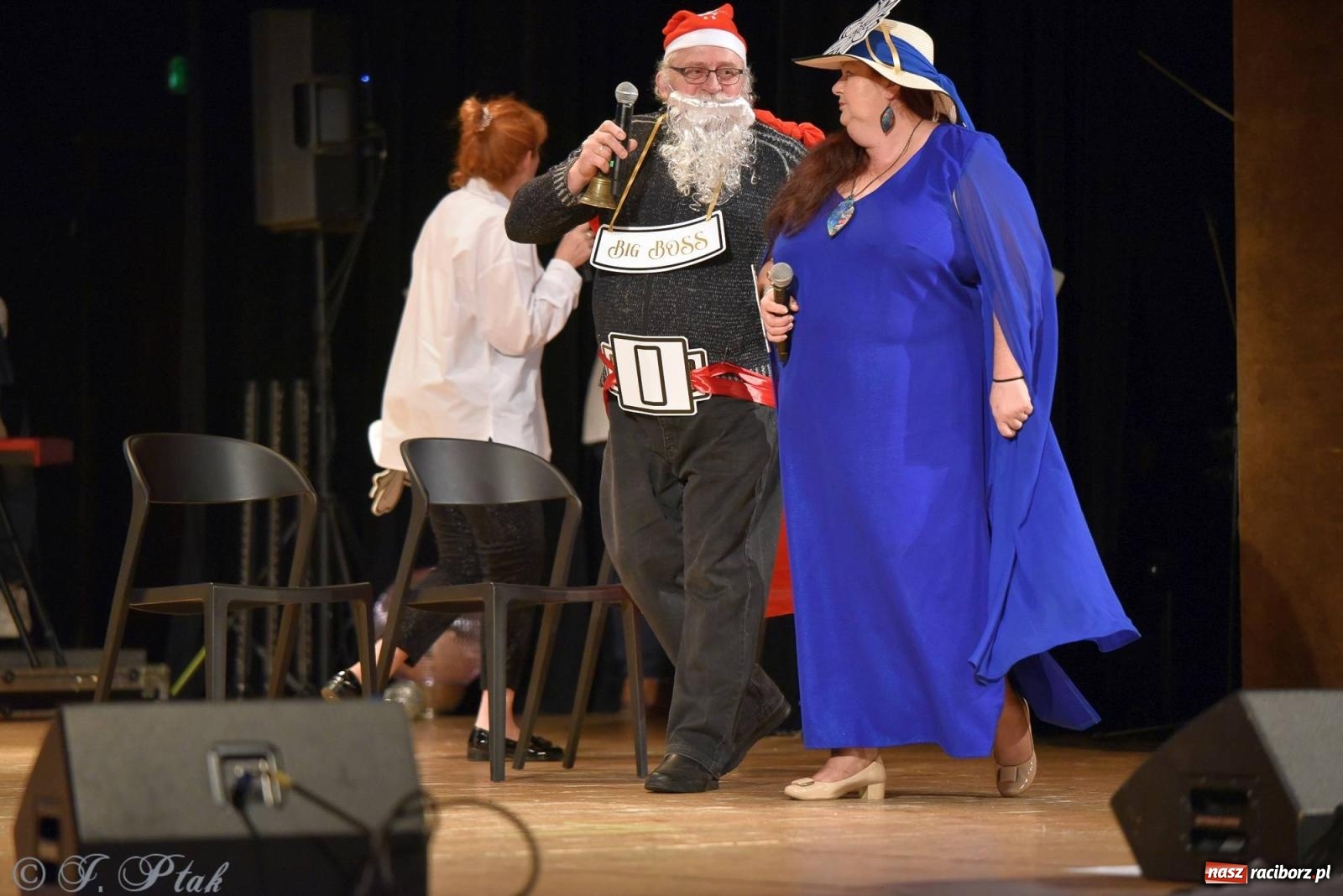 Zdjęcie w galerii na portalu naszraciborz.pl: Oprah Winfrey, Pompa Band, poród i Modlitwa. Gwiazdka Serc na bis! wiadomości z regionu