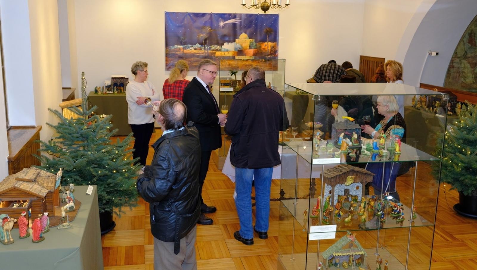 Zdjęcie w galerii na portalu naszraciborz.pl: Górnośląskie betlejki - nowa wystawa w raciborskim Muzeum wiadomości z regionu