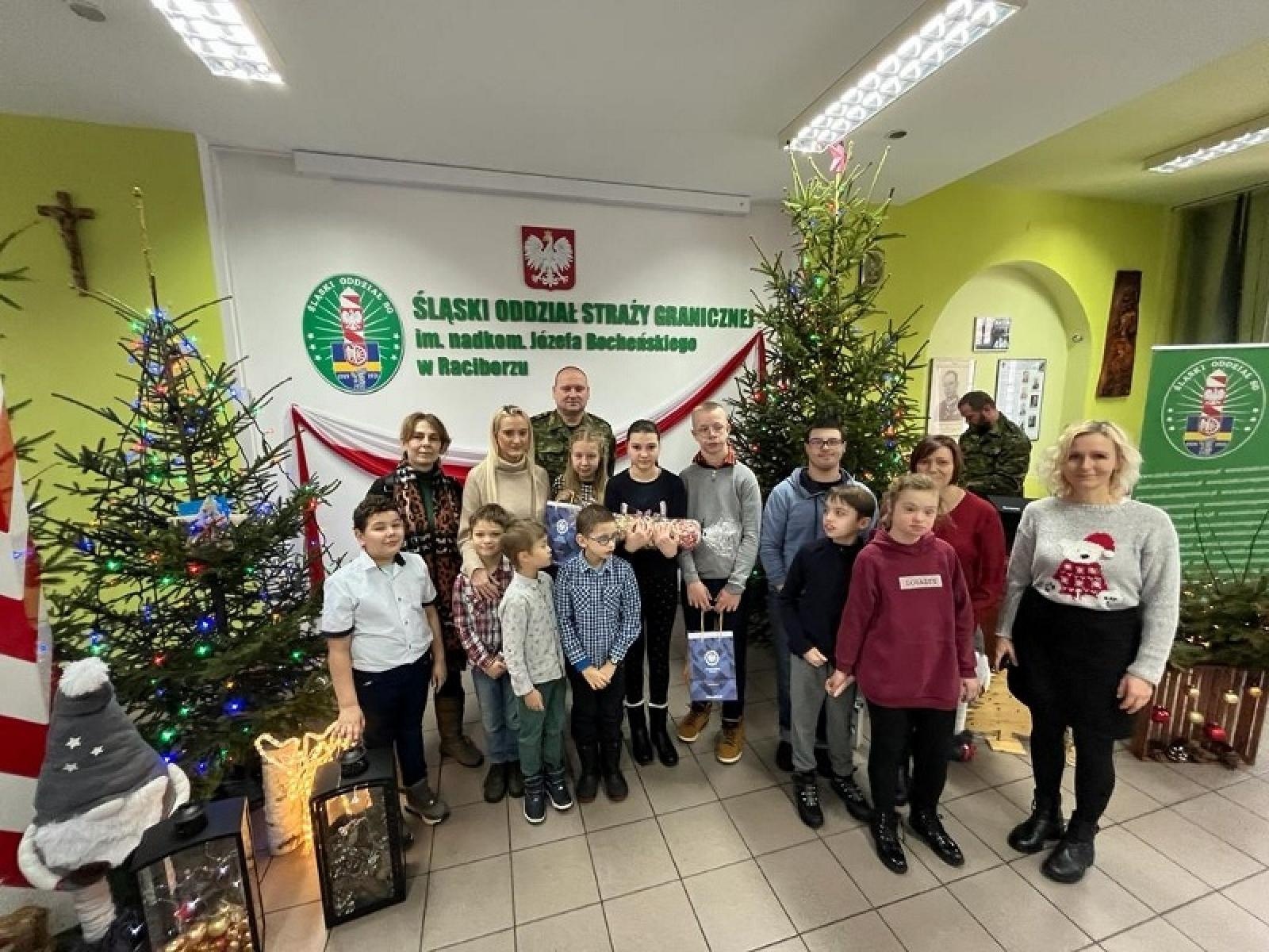 Zdjęcie w galerii na portalu naszraciborz.pl: Utalentowani uczniowie z naszego powiatu wśród laureatów wiadomości z regionu