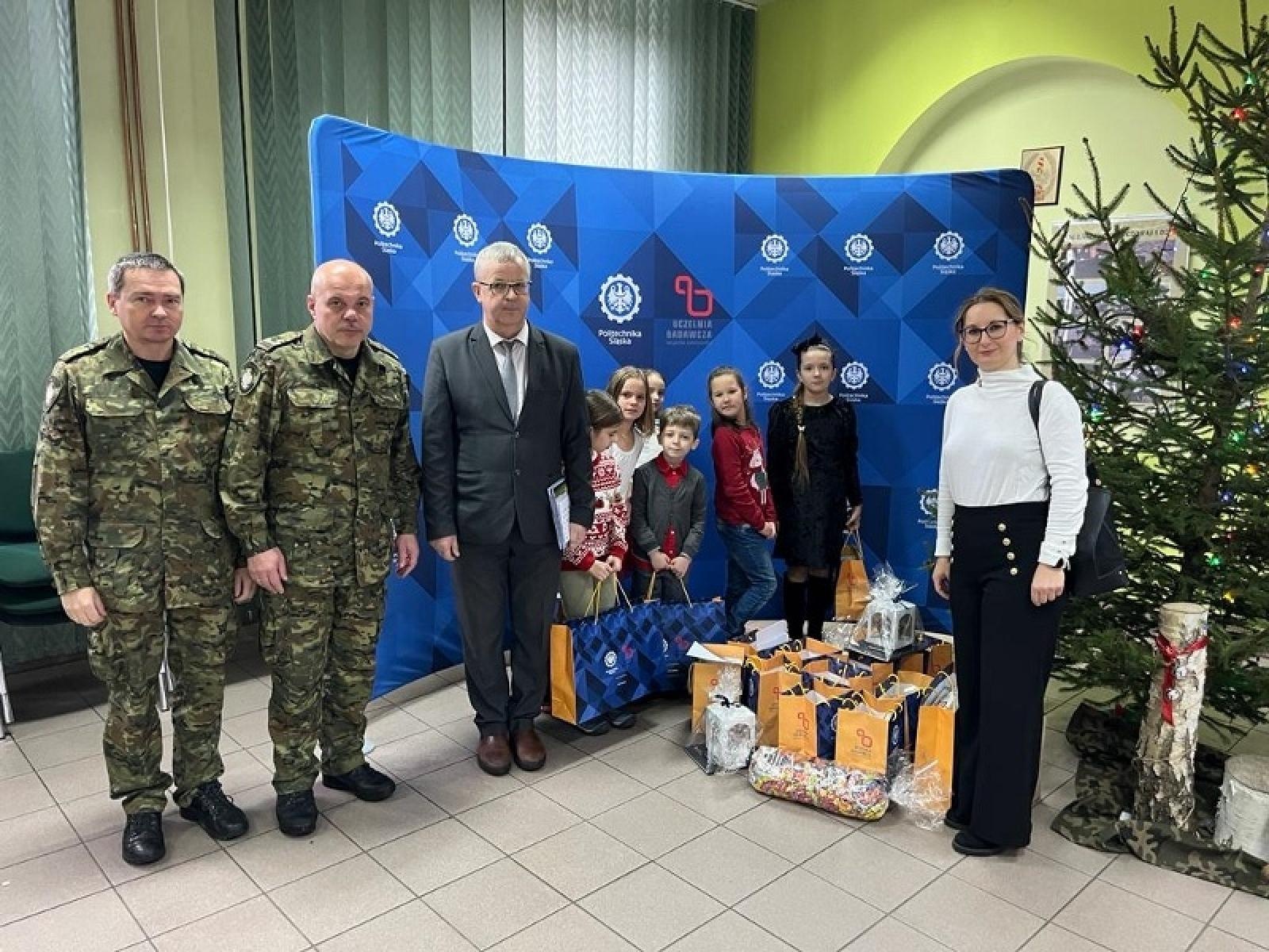 Zdjęcie w galerii na portalu naszraciborz.pl: Utalentowani uczniowie z naszego powiatu wśród laureatów wiadomości z regionu