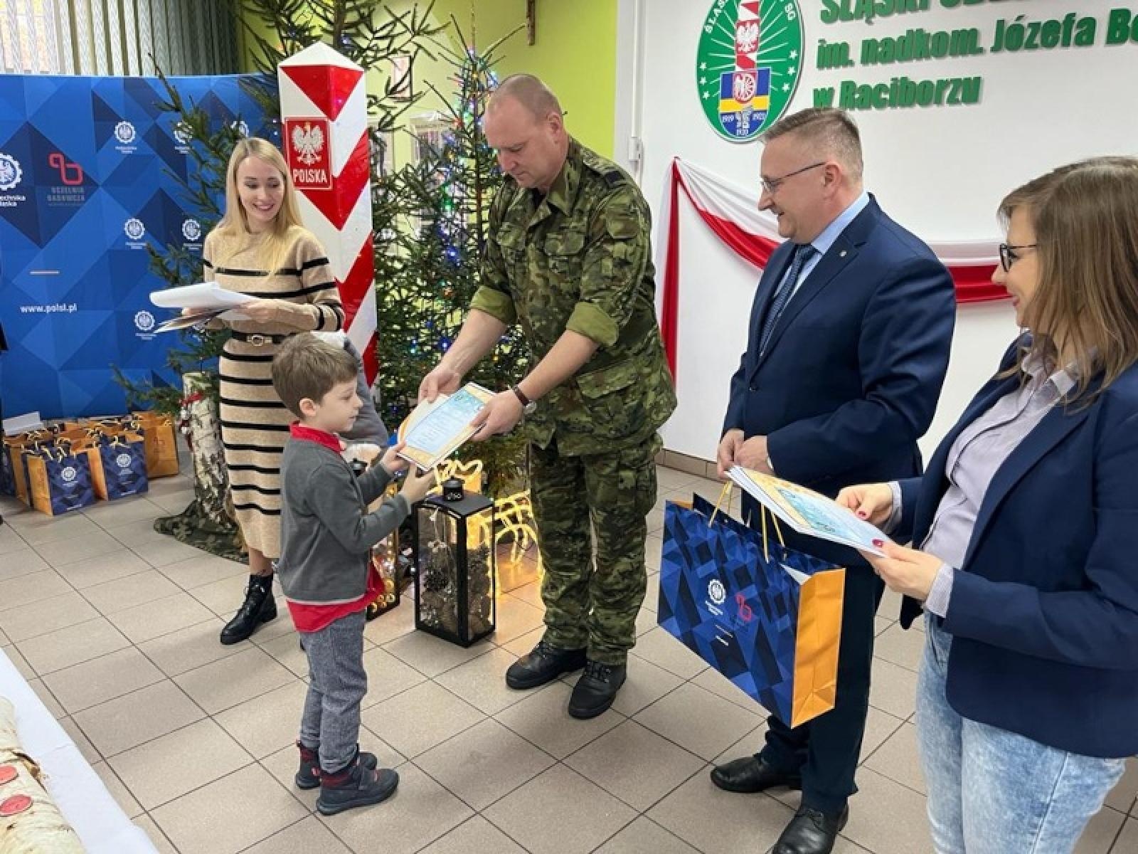 Zdjęcie w galerii na portalu naszraciborz.pl: Utalentowani uczniowie z naszego powiatu wśród laureatów wiadomości z regionu