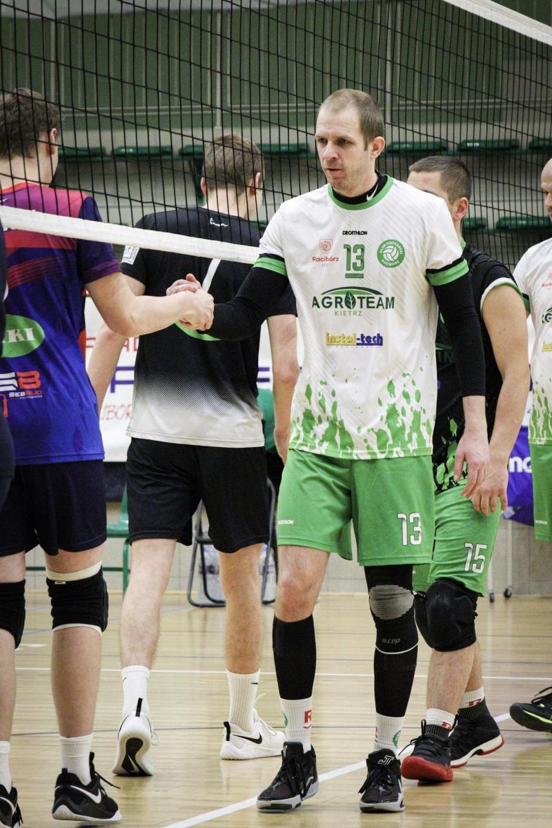 Zdjęcie w galerii na portalu naszraciborz.pl: Osłabieni, ale zwycięscy. Komplet punktów KS Racibórz [FOTO] wiadomości z regionu
