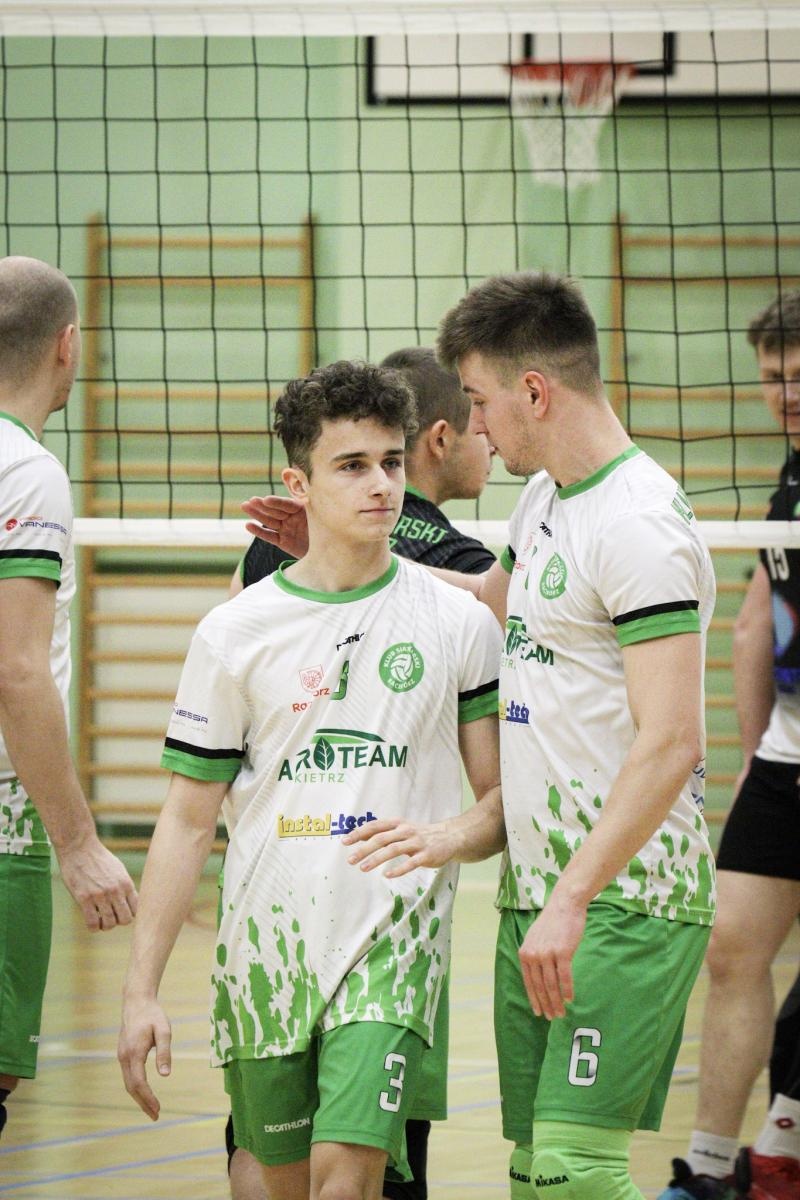 Zdjęcie w galerii na portalu naszraciborz.pl: Osłabieni, ale zwycięscy. Komplet punktów KS Racibórz [FOTO] wiadomości z regionu
