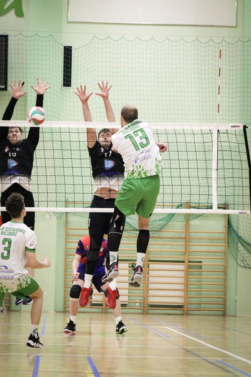 Zdjęcie w galerii na portalu naszraciborz.pl: Osłabieni, ale zwycięscy. Komplet punktów KS Racibórz [FOTO] wiadomości z regionu