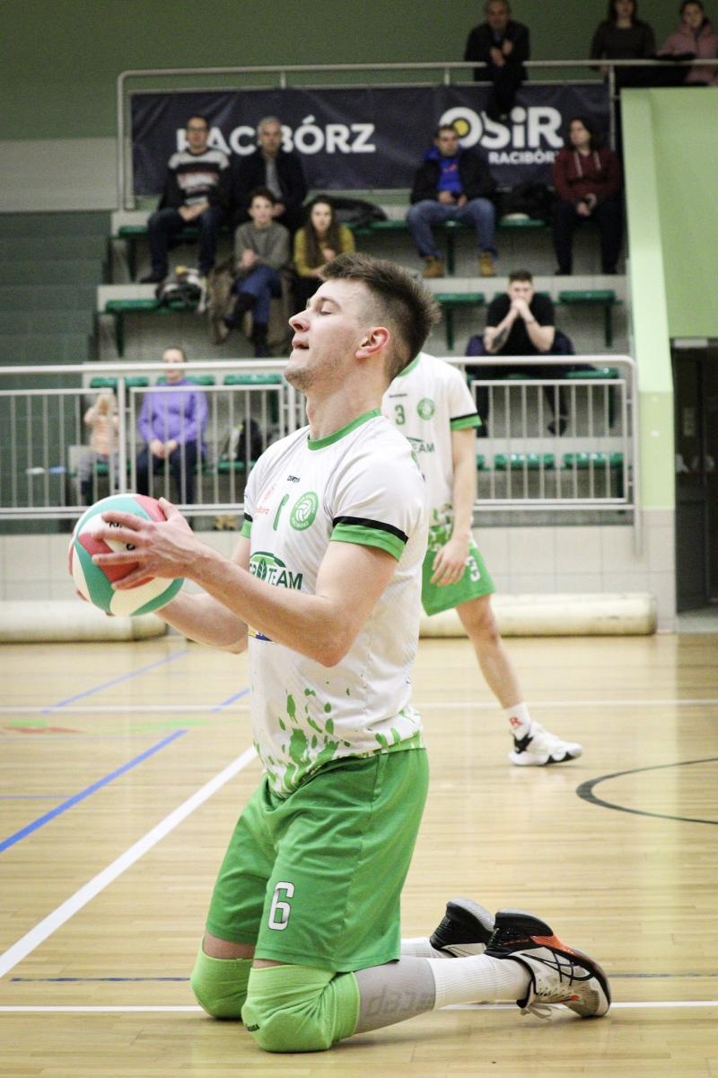 Zdjęcie w galerii na portalu naszraciborz.pl: Osłabieni, ale zwycięscy. Komplet punktów KS Racibórz [FOTO] wiadomości z regionu