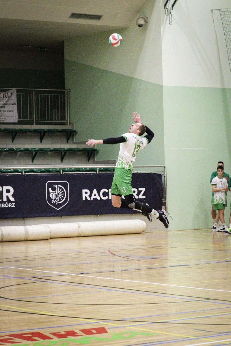 Zdjęcie w galerii na portalu naszraciborz.pl: Osłabieni, ale zwycięscy. Komplet punktów KS Racibórz [FOTO] wiadomości z regionu