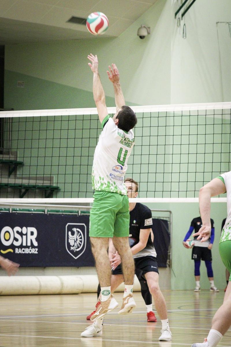 Zdjęcie w galerii na portalu naszraciborz.pl: Osłabieni, ale zwycięscy. Komplet punktów KS Racibórz [FOTO] wiadomości z regionu
