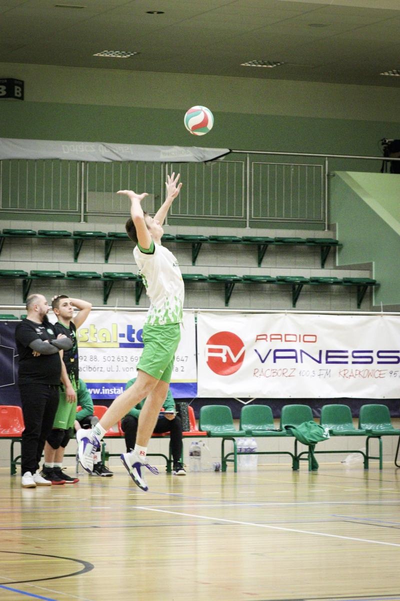 Zdjęcie w galerii na portalu naszraciborz.pl: Osłabieni, ale zwycięscy. Komplet punktów KS Racibórz [FOTO] wiadomości z regionu