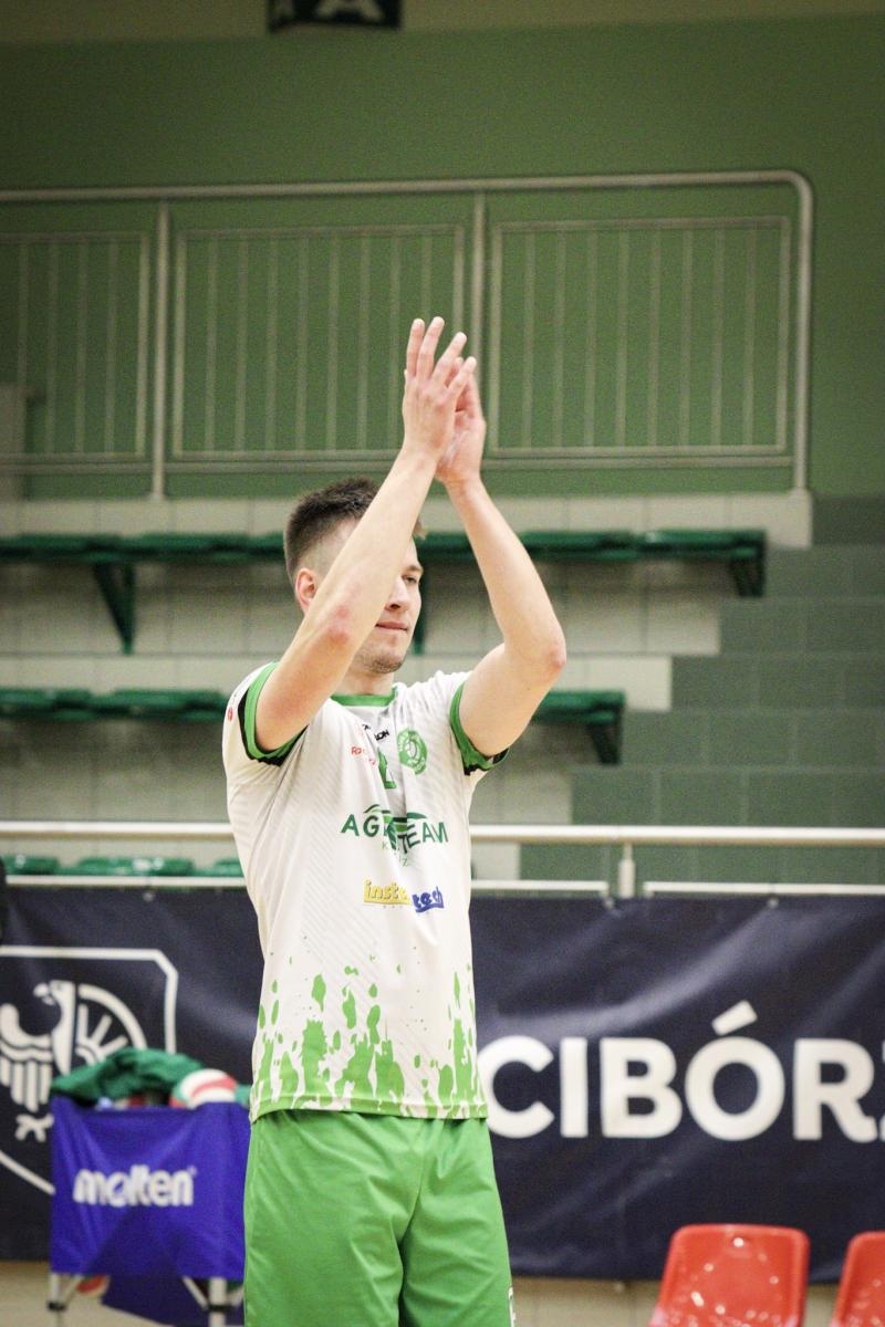 Zdjęcie w galerii na portalu naszraciborz.pl: Osłabieni, ale zwycięscy. Komplet punktów KS Racibórz [FOTO] wiadomości z regionu