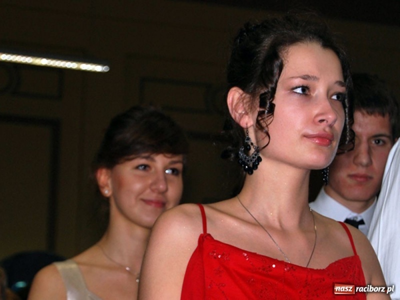 Zdjęcie w galerii na portalu naszraciborz.pl: Rewia tańca w Ekonomiku wiadomości z regionu