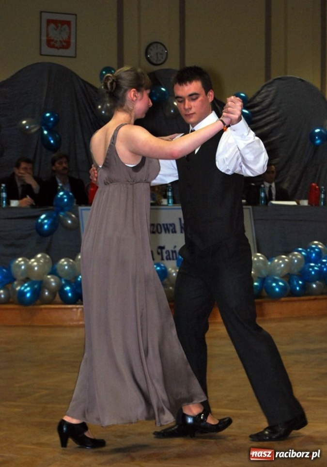 Zdjęcie w galerii na portalu naszraciborz.pl: Rewia tańca w Ekonomiku wiadomości z regionu