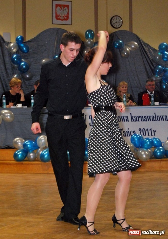 Zdjęcie w galerii na portalu naszraciborz.pl: Rewia tańca w Ekonomiku wiadomości z regionu