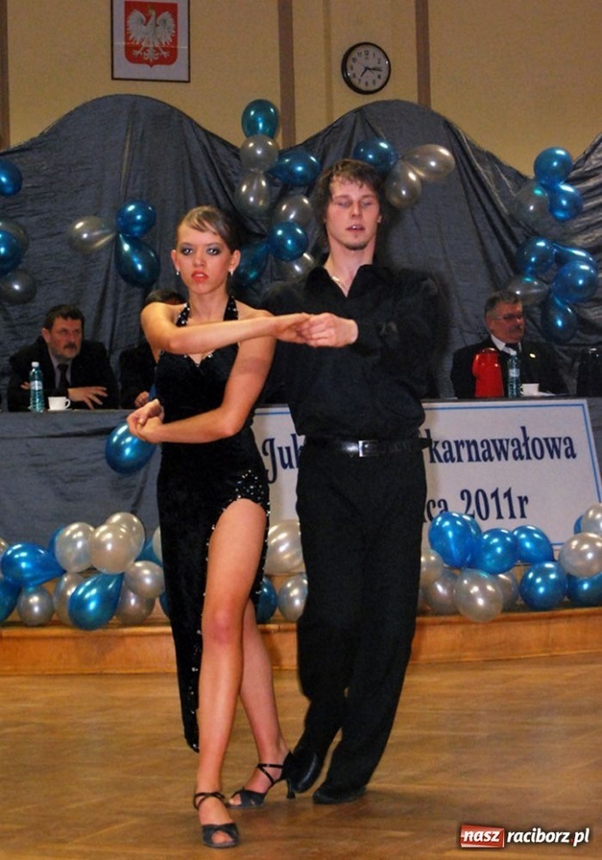 Zdjęcie w galerii na portalu naszraciborz.pl: Rewia tańca w Ekonomiku wiadomości z regionu