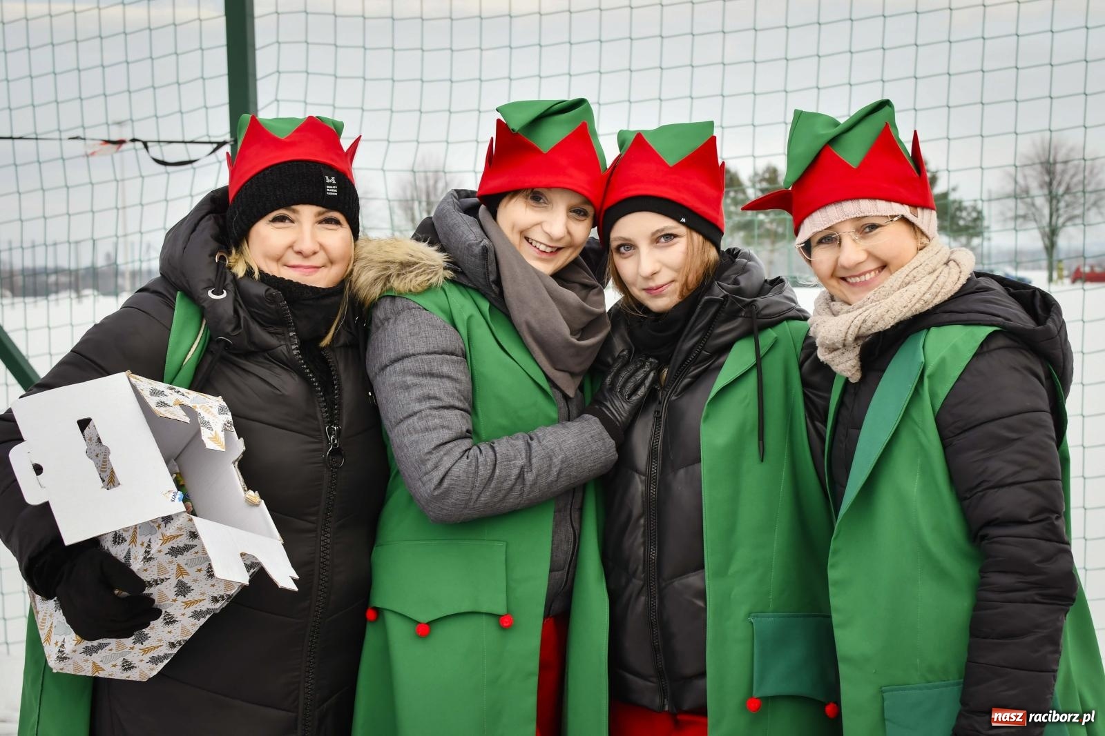Zdjęcie w galerii na portalu naszraciborz.pl: Przysmaki, ozdoby i świąteczna nuta. Kiermasz w Kornowacu [FOTO i WIDEO] wiadomości z regionu