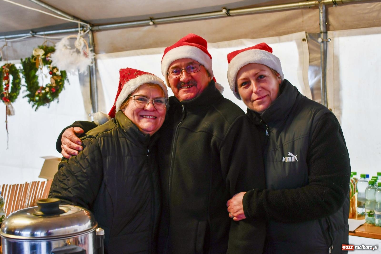 Zdjęcie w galerii na portalu naszraciborz.pl: Przysmaki, ozdoby i świąteczna nuta. Kiermasz w Kornowacu [FOTO i WIDEO] wiadomości z regionu