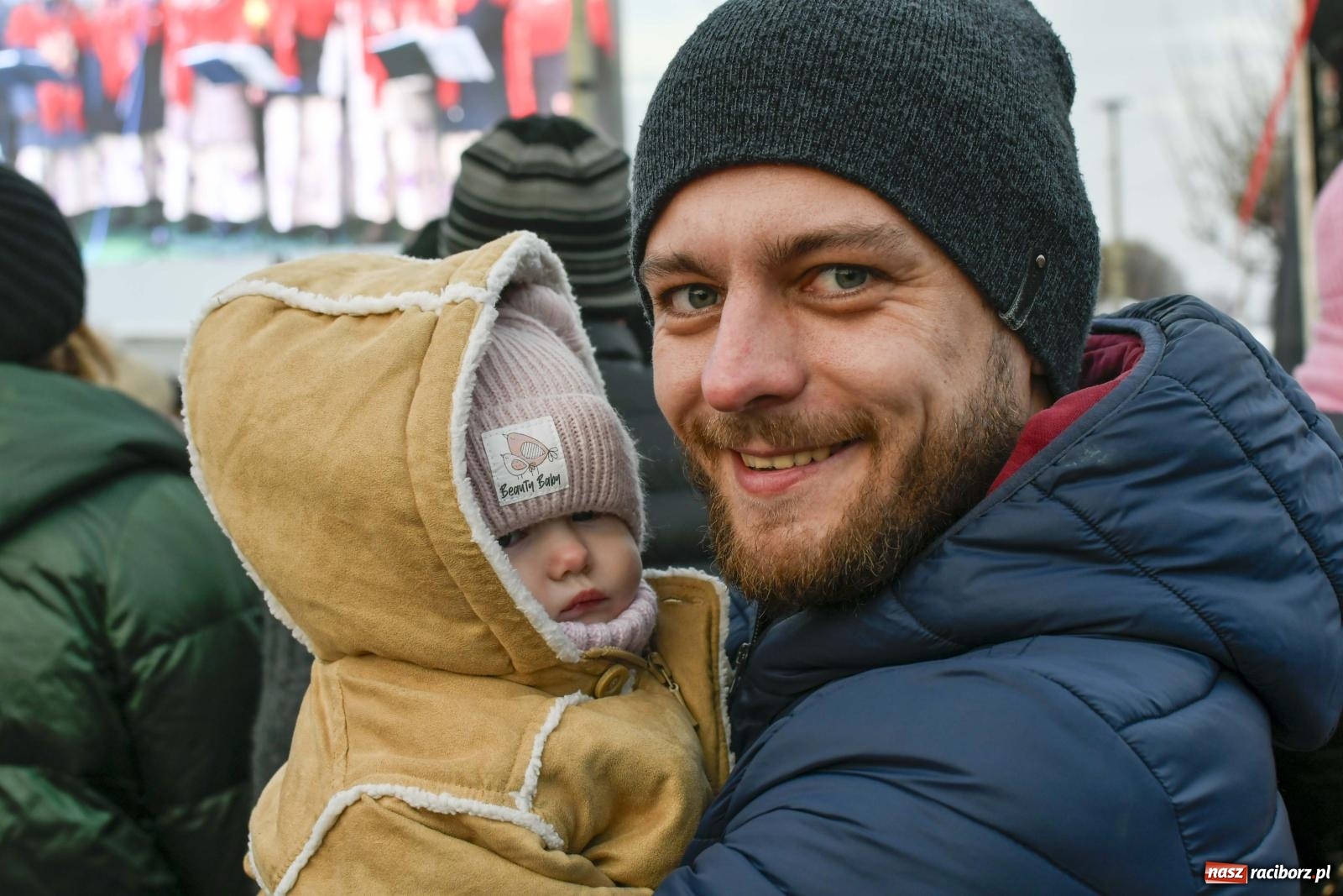 Zdjęcie w galerii na portalu naszraciborz.pl: Przysmaki, ozdoby i świąteczna nuta. Kiermasz w Kornowacu [FOTO i WIDEO] wiadomości z regionu