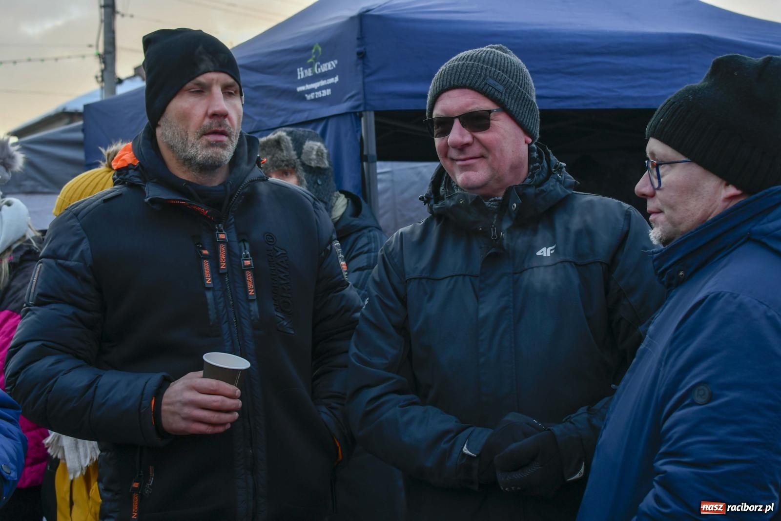 Zdjęcie w galerii na portalu naszraciborz.pl: Przysmaki, ozdoby i świąteczna nuta. Kiermasz w Kornowacu [FOTO i WIDEO] wiadomości z regionu