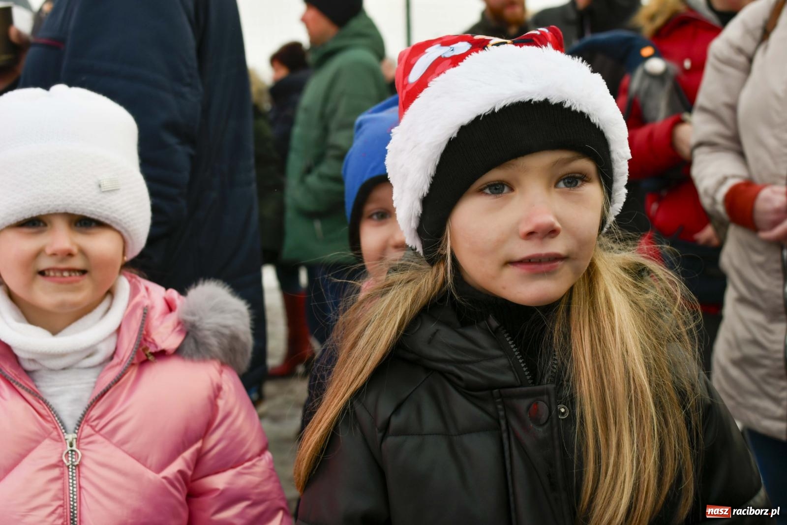 Zdjęcie w galerii na portalu naszraciborz.pl: Przysmaki, ozdoby i świąteczna nuta. Kiermasz w Kornowacu [FOTO i WIDEO] wiadomości z regionu