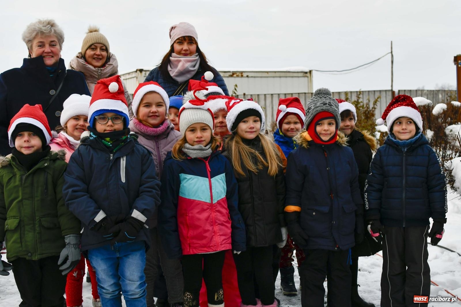 Zdjęcie w galerii na portalu naszraciborz.pl: Przysmaki, ozdoby i świąteczna nuta. Kiermasz w Kornowacu [FOTO i WIDEO] wiadomości z regionu