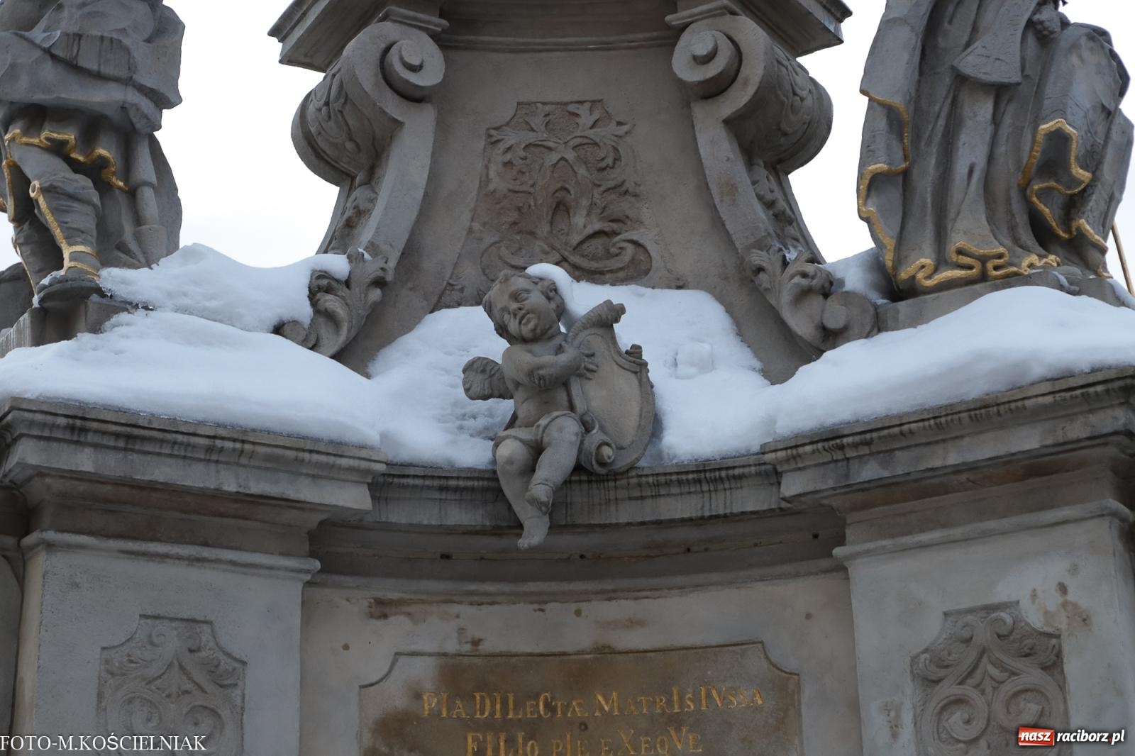 Zdjęcie w galerii na portalu naszraciborz.pl: W Raciborzu zapachniało bigosem. Wielka degustacja na Rynku i mikołajkowy finał jarmarku wiadomości z regionu