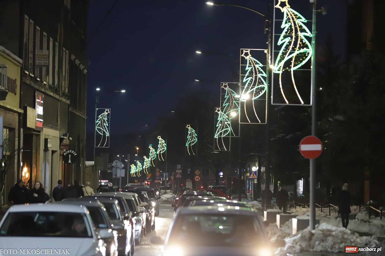 Zdjęcie w galerii na portalu naszraciborz.pl: W Raciborzu zapachniało bigosem. Wielka degustacja na Rynku i mikołajkowy finał jarmarku wiadomości z regionu