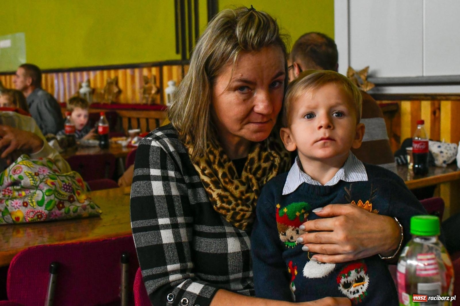 Zdjęcie w galerii na portalu naszraciborz.pl: Jak w wielkiej rodzinie. Borucin zaprosił mieszkańców gminy na spotkanie ze św. Mikołajem [FOTO i WIDEO] wiadomości z regionu
