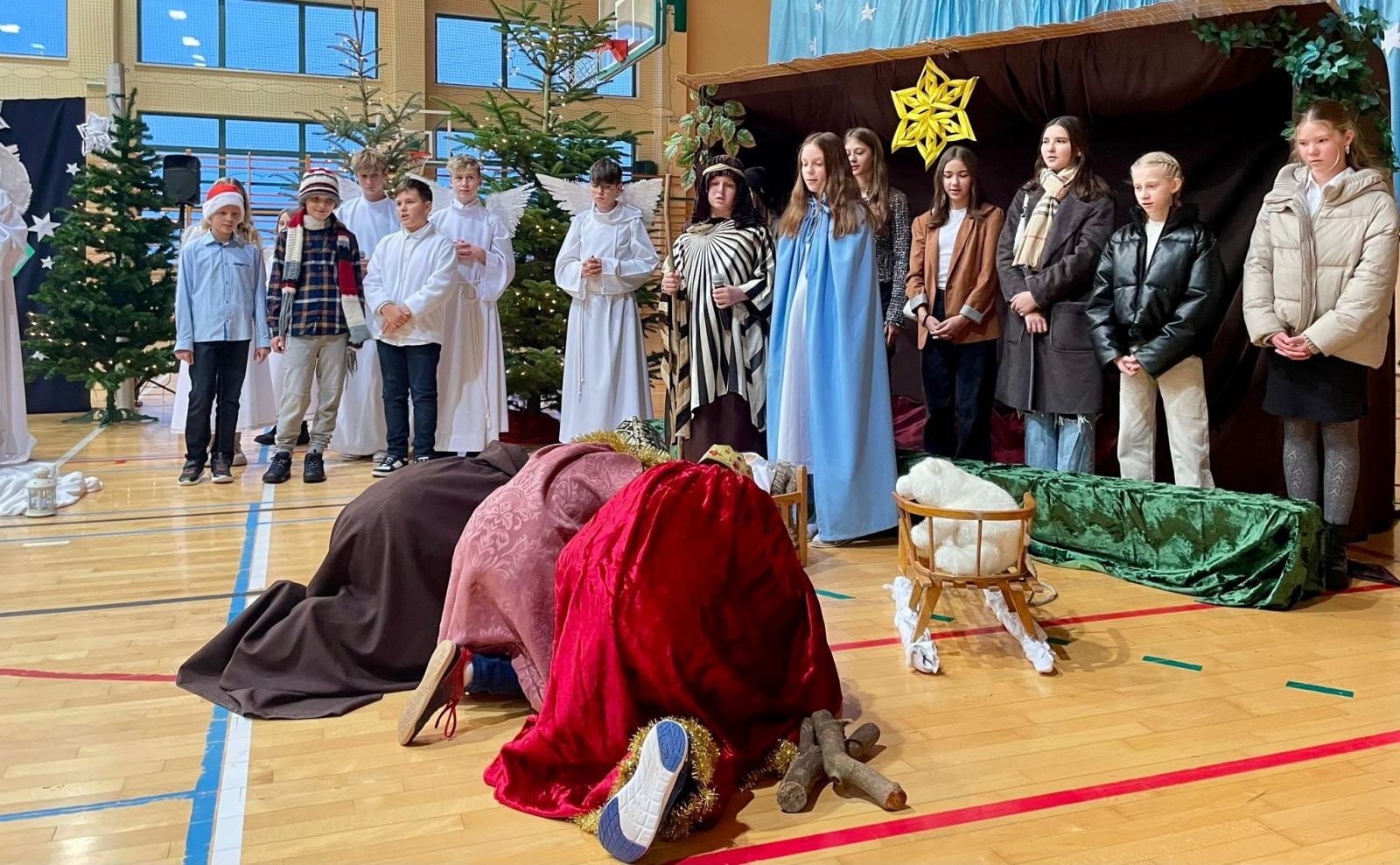 Zdjęcie w galerii na portalu naszraciborz.pl: Świąteczny kiermasz w Rudniku wiadomości z regionu