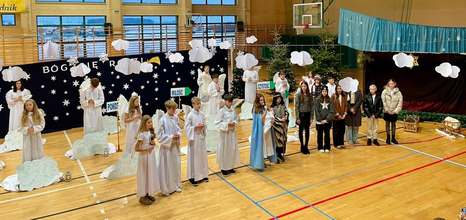 Zdjęcie w galerii na portalu naszraciborz.pl: Świąteczny kiermasz w Rudniku wiadomości z regionu