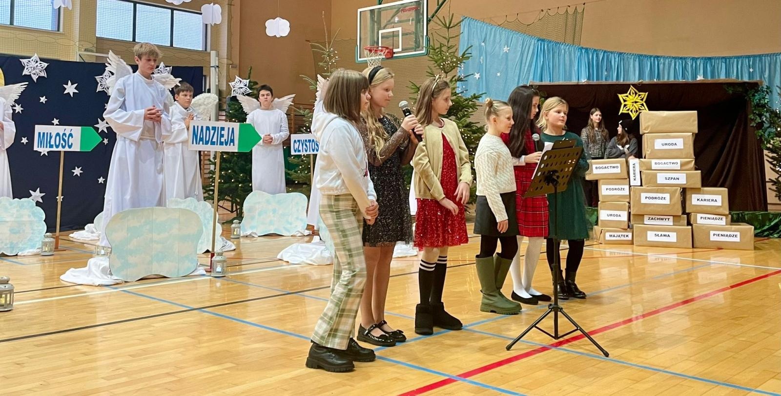 Zdjęcie w galerii na portalu naszraciborz.pl: Świąteczny kiermasz w Rudniku wiadomości z regionu