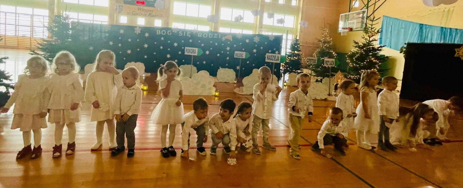 Zdjęcie w galerii na portalu naszraciborz.pl: Świąteczny kiermasz w Rudniku wiadomości z regionu