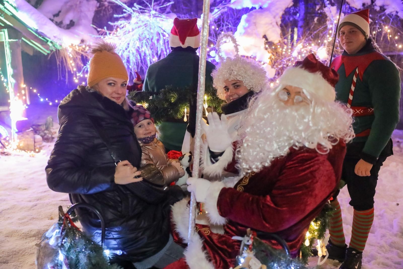 Zdjęcie w galerii na portalu naszraciborz.pl: Magiczne Mikołajki Małych Odkrywców Sztuki wiadomości z regionu