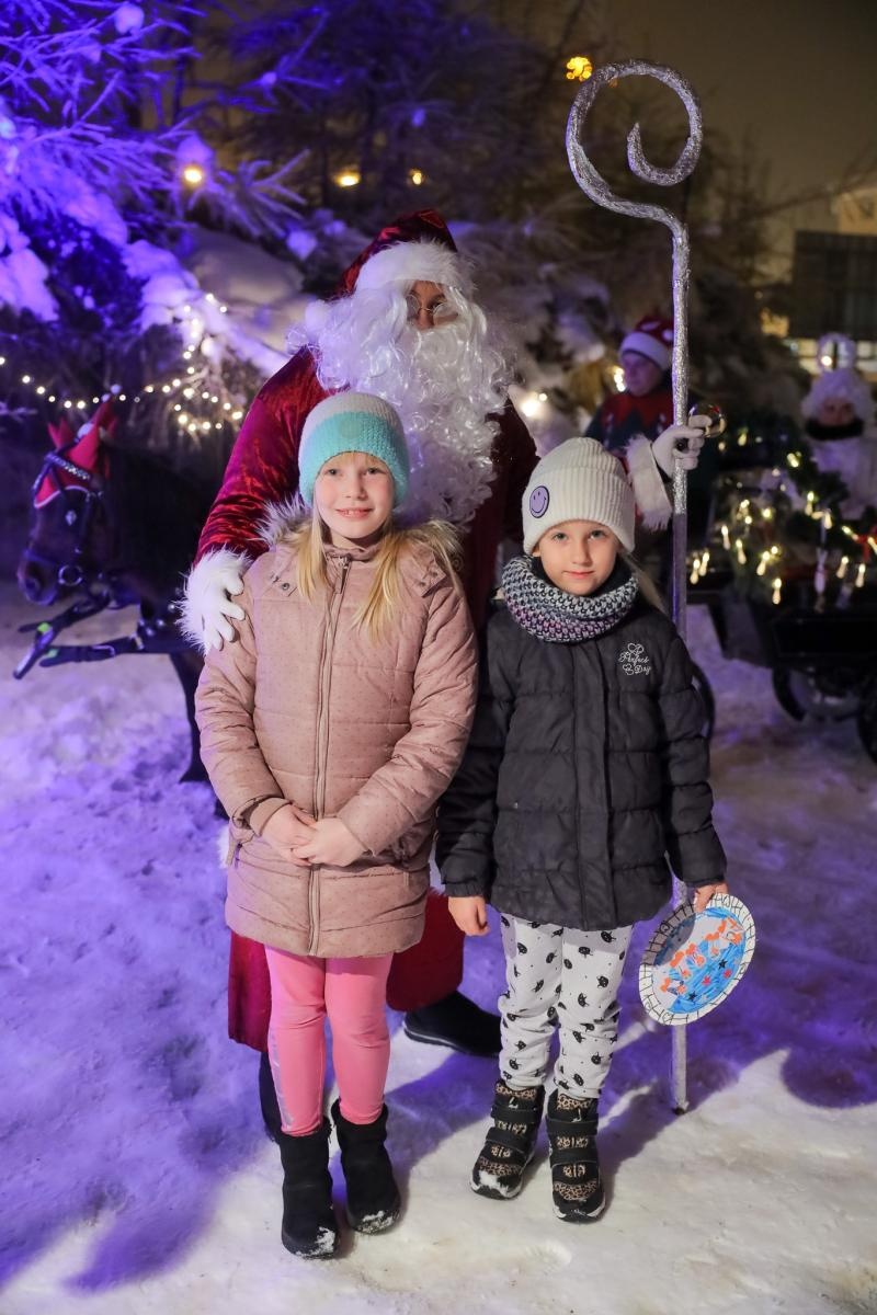 Zdjęcie w galerii na portalu naszraciborz.pl: Magiczne Mikołajki Małych Odkrywców Sztuki wiadomości z regionu