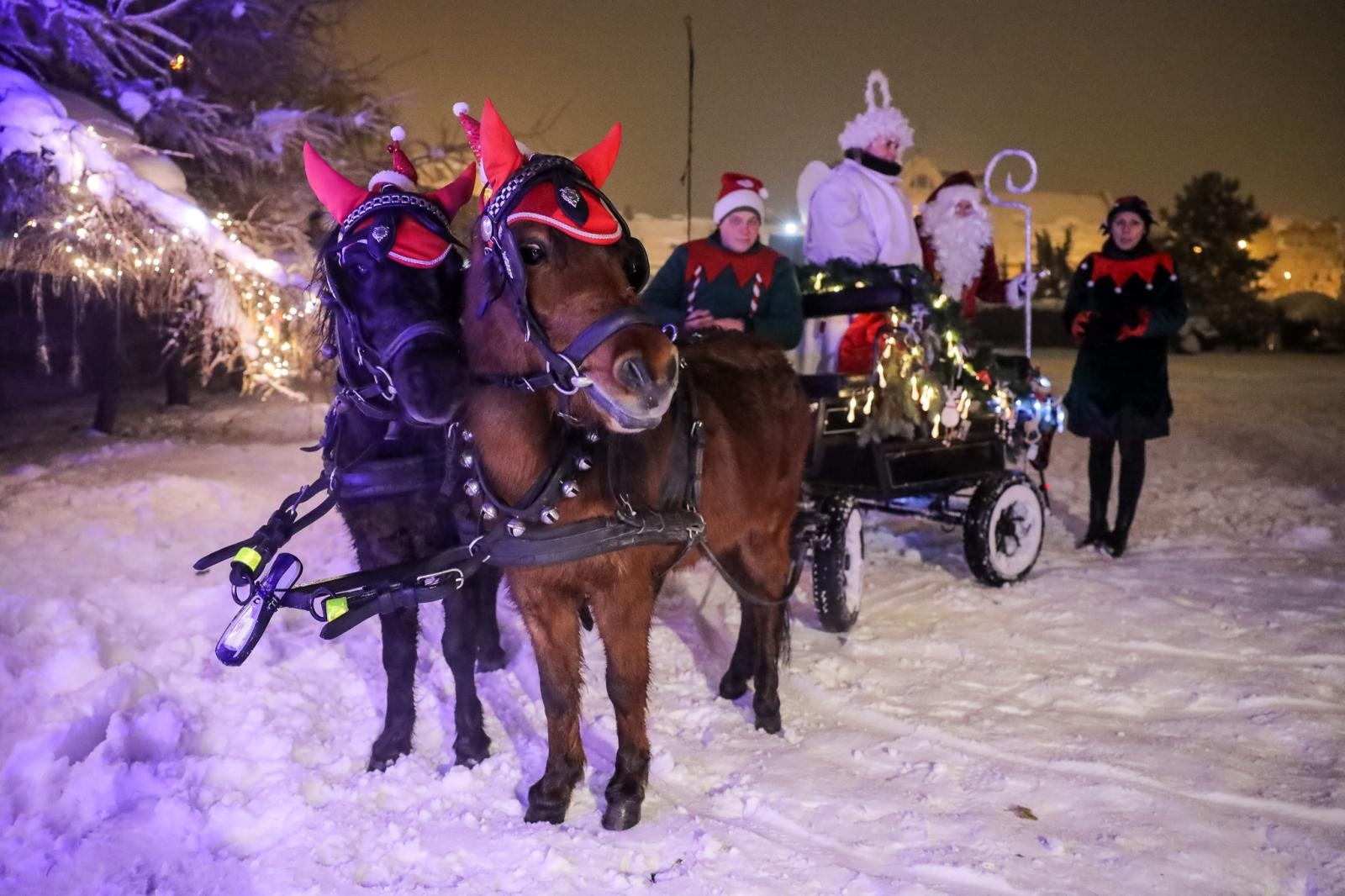 Zdjęcie w galerii na portalu naszraciborz.pl: Magiczne Mikołajki Małych Odkrywców Sztuki wiadomości z regionu