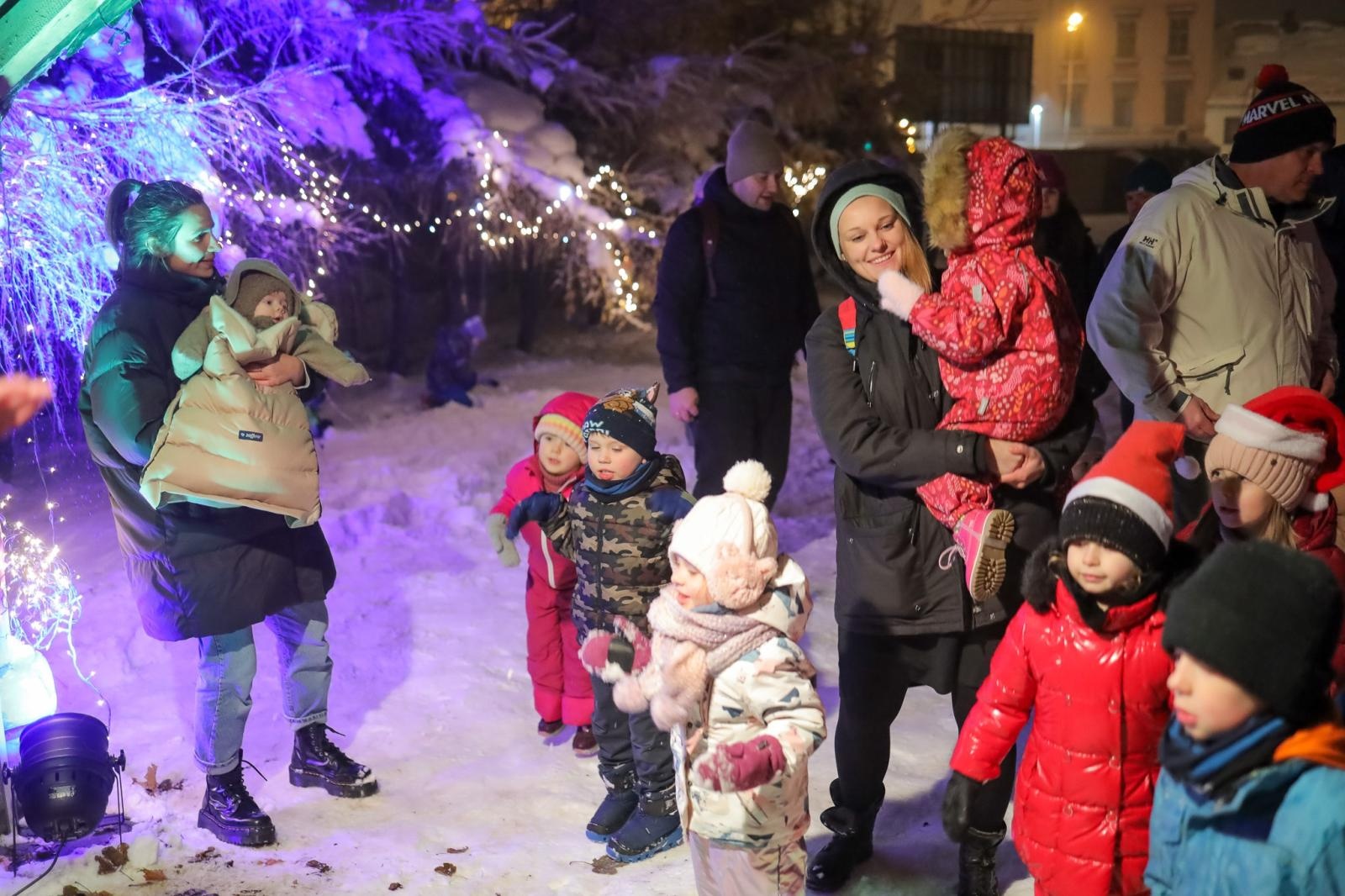 Zdjęcie w galerii na portalu naszraciborz.pl: Magiczne Mikołajki Małych Odkrywców Sztuki wiadomości z regionu