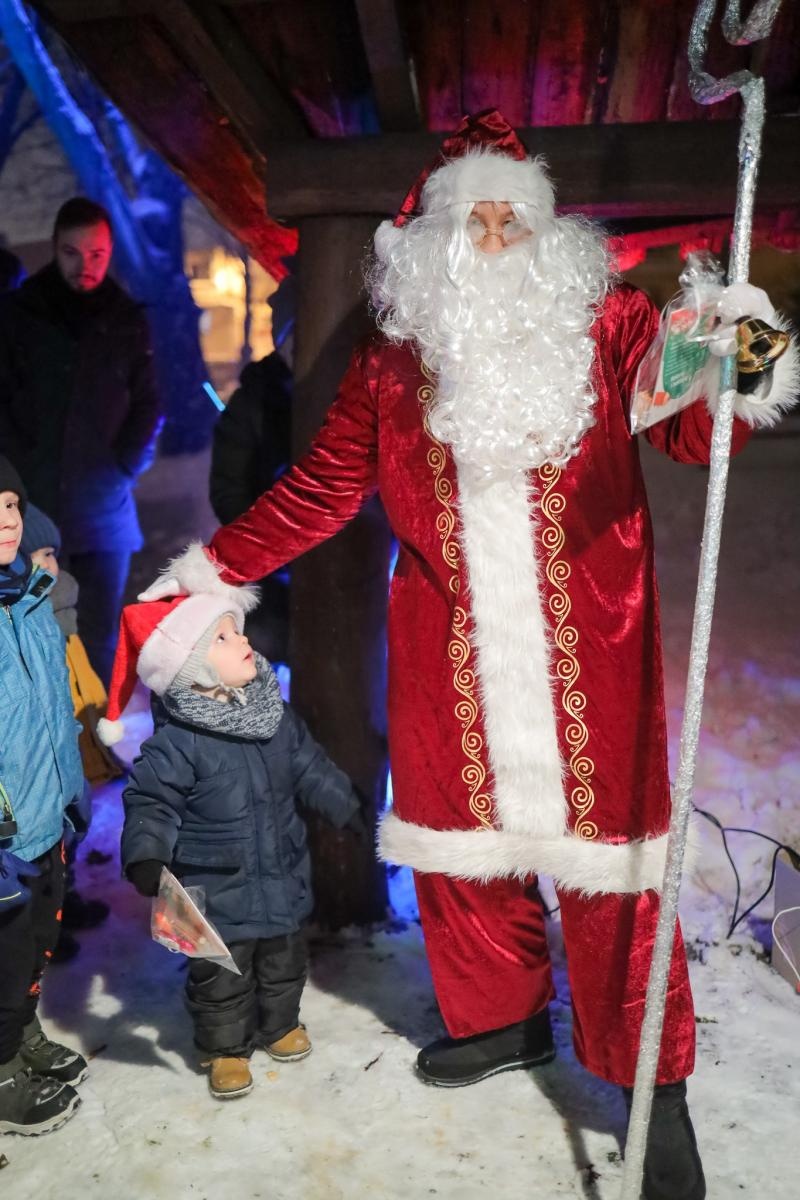 Zdjęcie w galerii na portalu naszraciborz.pl: Magiczne Mikołajki Małych Odkrywców Sztuki wiadomości z regionu