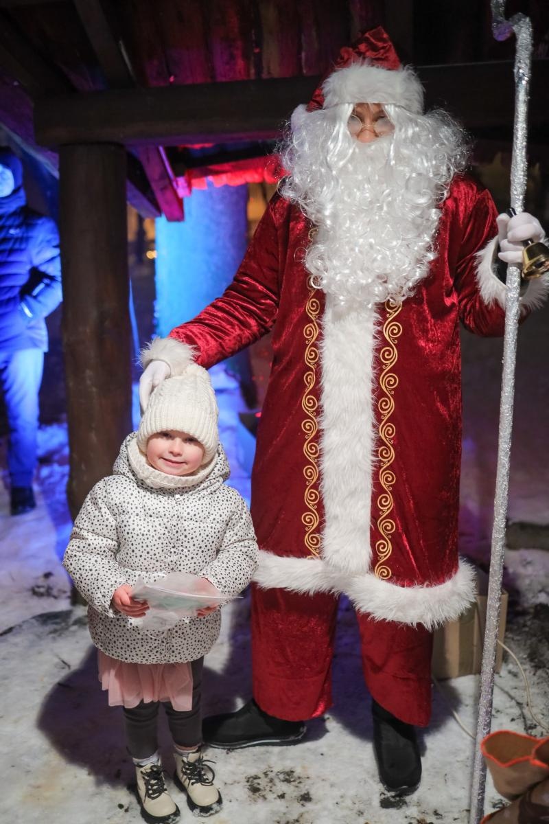 Zdjęcie w galerii na portalu naszraciborz.pl: Magiczne Mikołajki Małych Odkrywców Sztuki wiadomości z regionu