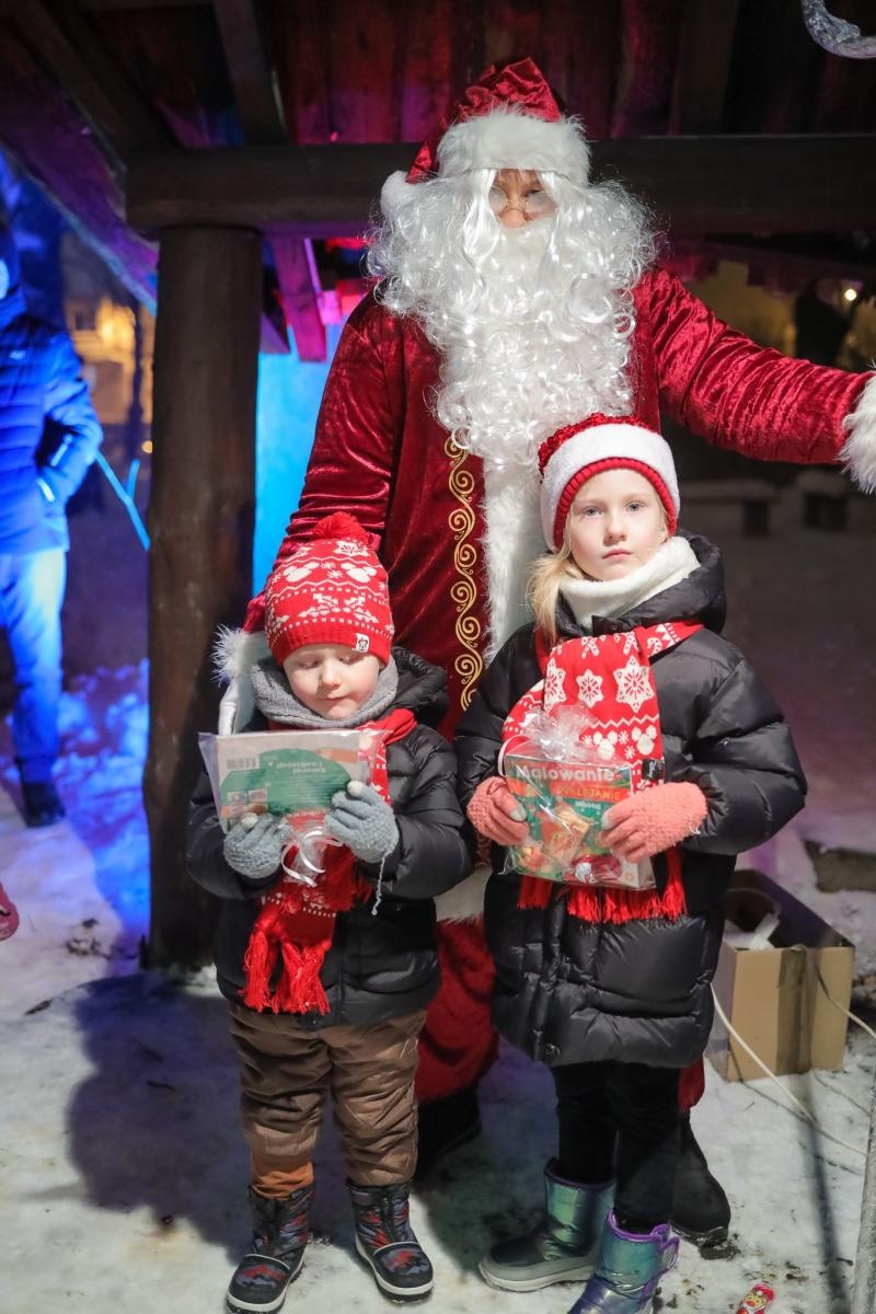 Zdjęcie w galerii na portalu naszraciborz.pl: Magiczne Mikołajki Małych Odkrywców Sztuki wiadomości z regionu
