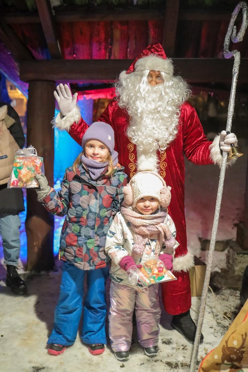 Zdjęcie w galerii na portalu naszraciborz.pl: Magiczne Mikołajki Małych Odkrywców Sztuki wiadomości z regionu