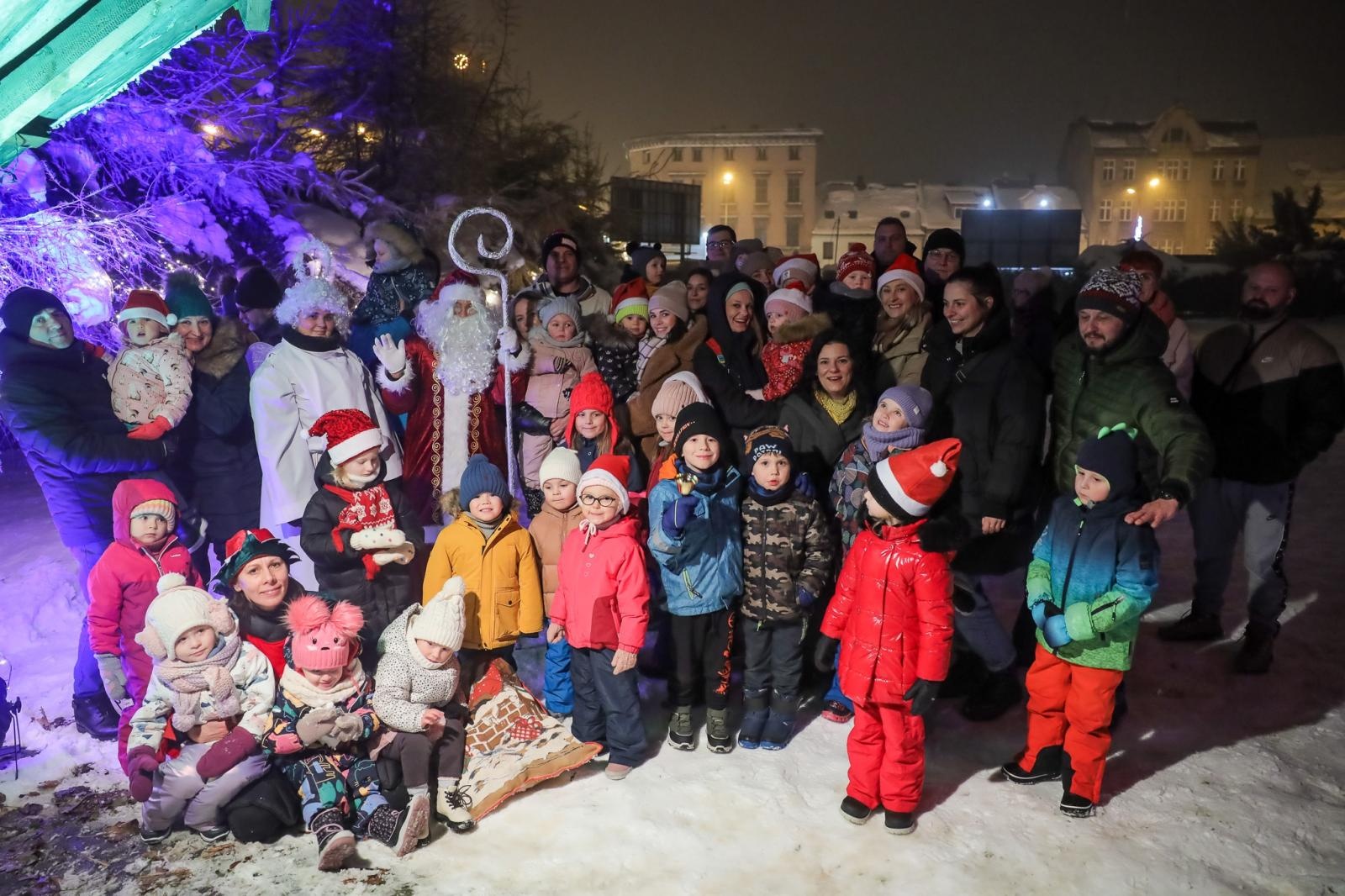 Zdjęcie w galerii na portalu naszraciborz.pl: Magiczne Mikołajki Małych Odkrywców Sztuki wiadomości z regionu