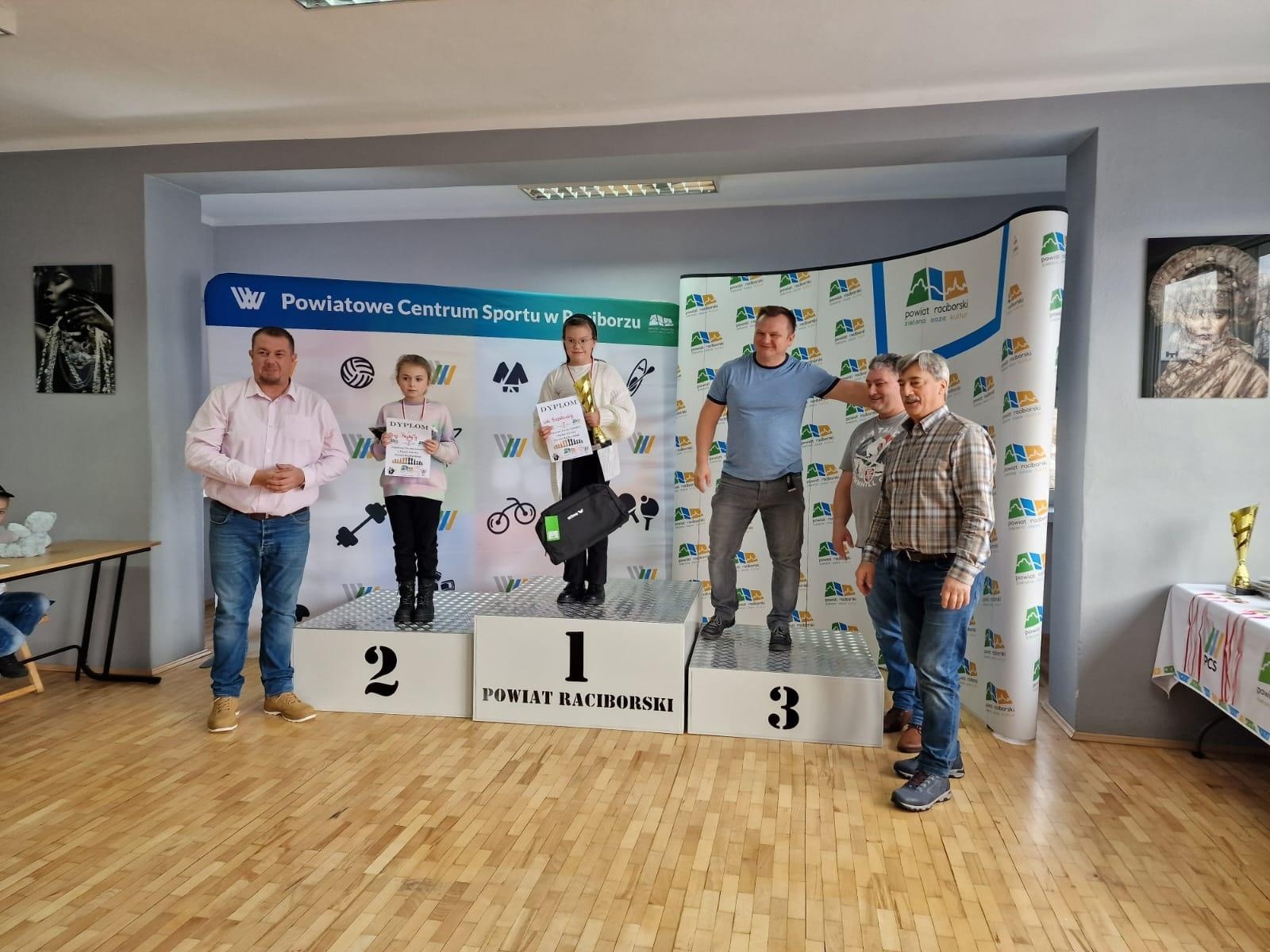 Zdjęcie w galerii na portalu naszraciborz.pl: Szachiści rywalizowali o Puchar Starosty wiadomości z regionu