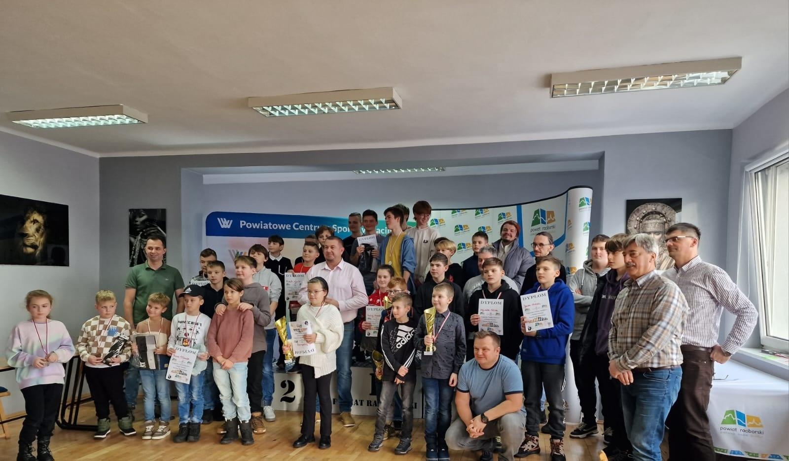 Zdjęcie w galerii na portalu naszraciborz.pl: Szachiści rywalizowali o Puchar Starosty wiadomości z regionu