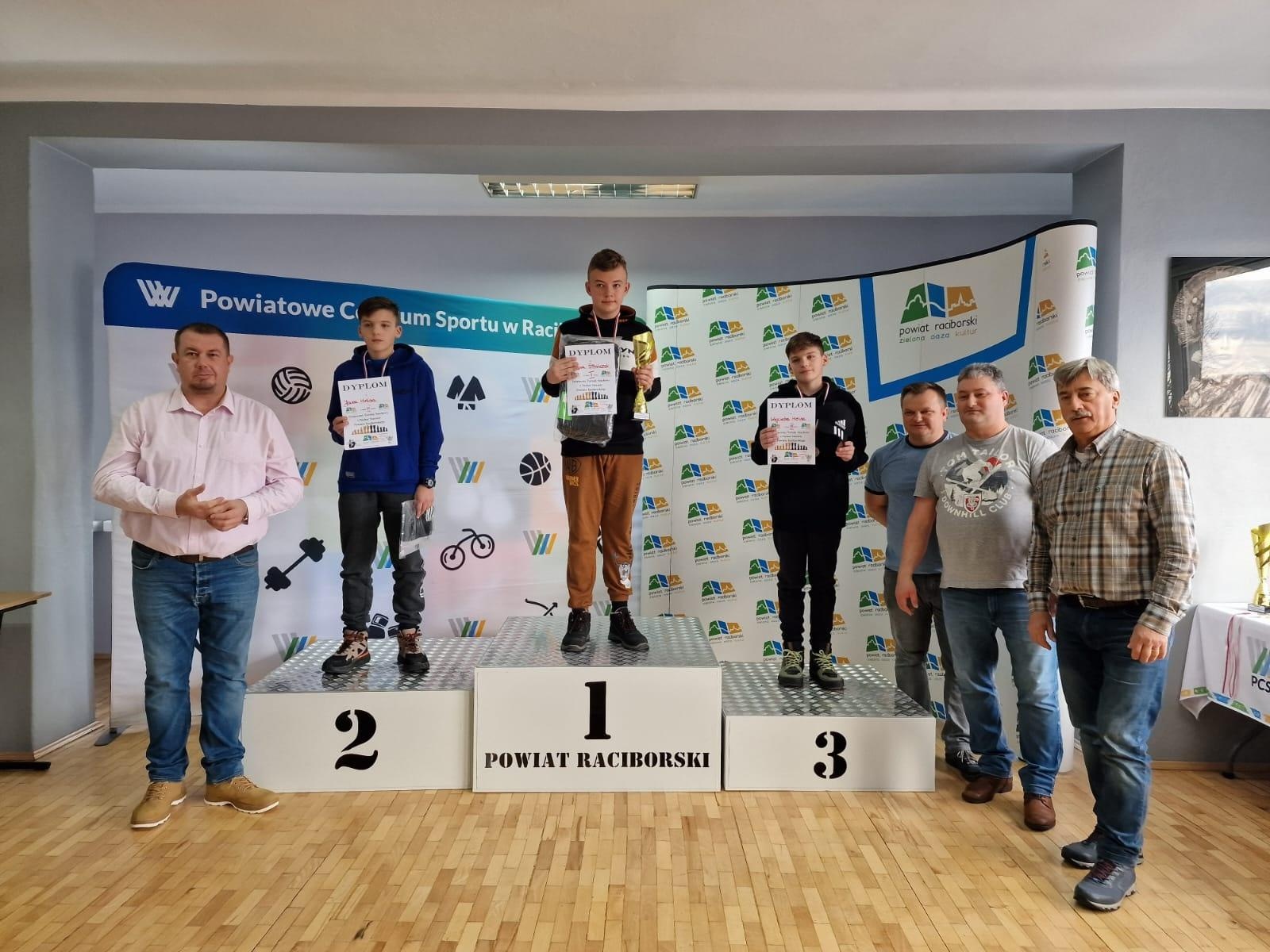 Zdjęcie w galerii na portalu naszraciborz.pl: Szachiści rywalizowali o Puchar Starosty wiadomości z regionu