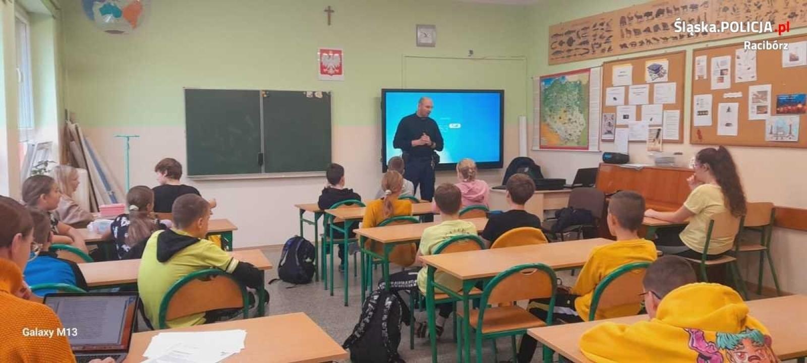 Zdjęcie w galerii na portalu naszraciborz.pl: Akcja Biała Wstążka w Kornowacu wiadomości z regionu