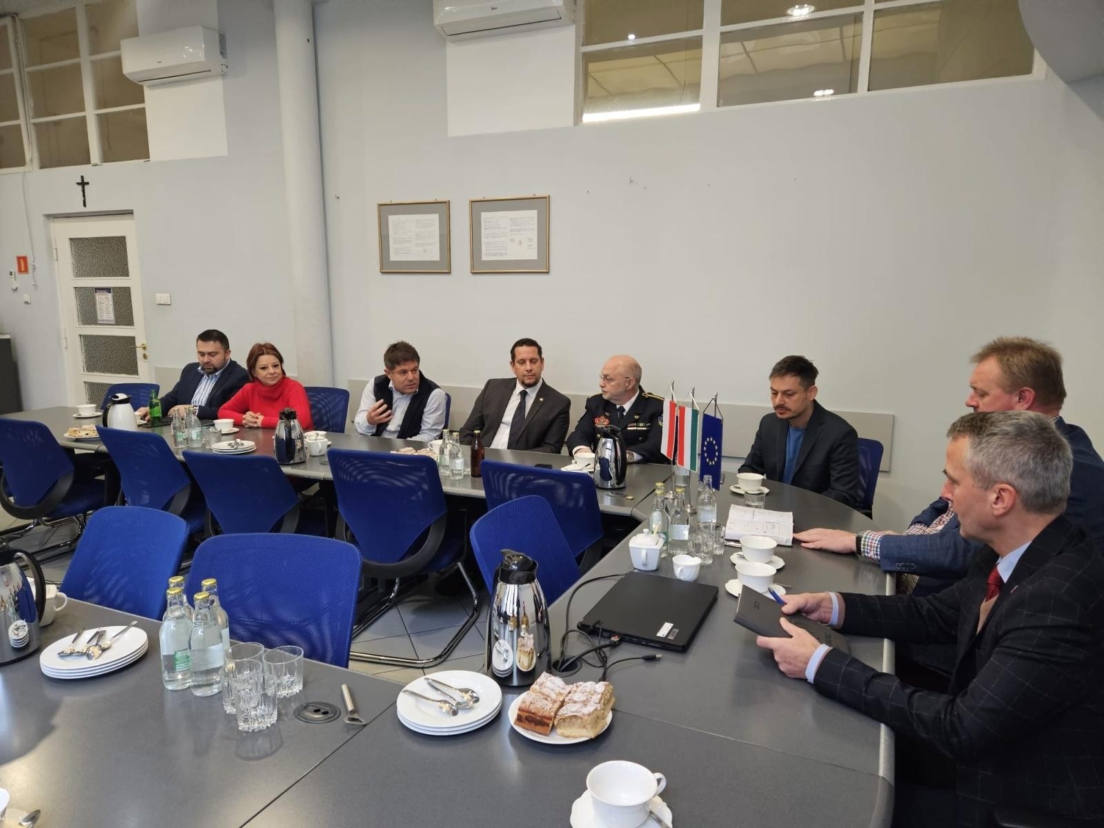 Zdjęcie w galerii na portalu naszraciborz.pl: Zimowa wizyta węgierskiej delegacji w Raciborzu wiadomości z regionu